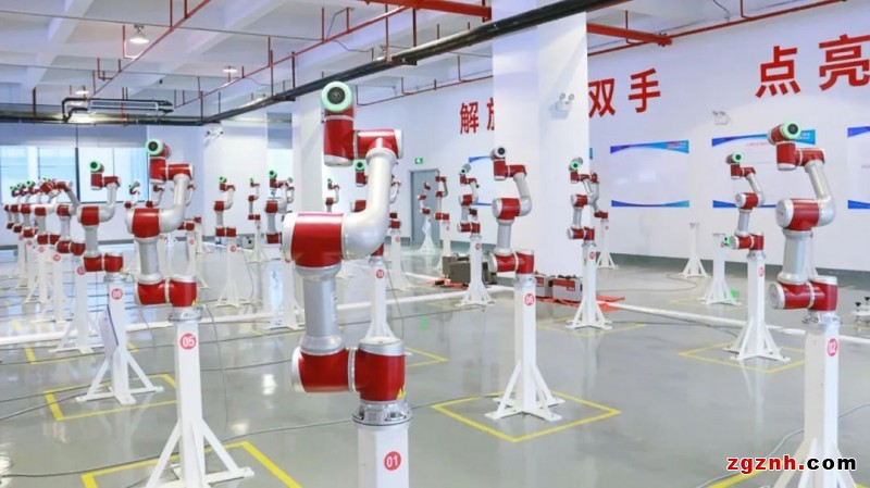 節卡機器人